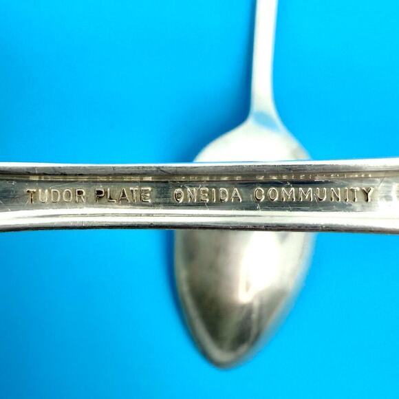 Lot of 4 Silverplate Serving Spoon/Fork VTG Oneida Diagonal Floral Queen Bess II - Picture 4 of 5